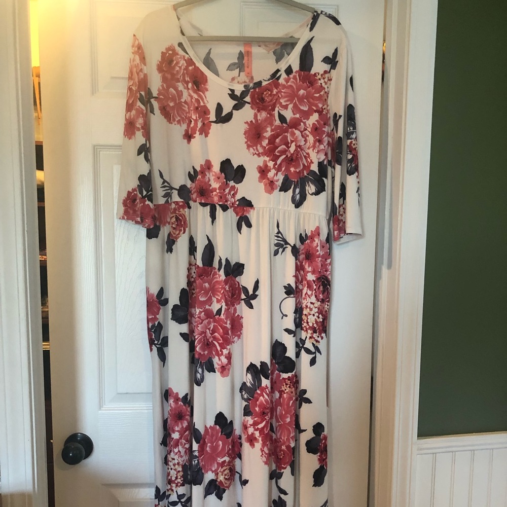 HoneyMe Curvy Dress